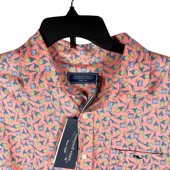 Vineyard Vines Pineapple Cape Cocktails Shirt Medium S/S Coral Pink Yellow NEW! - Picture 4 of 12